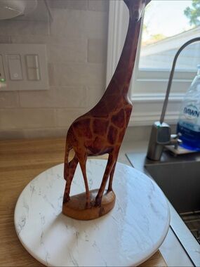 Handcrafted Brown Giraffe Wooden Sculpture - Decorative Home Art